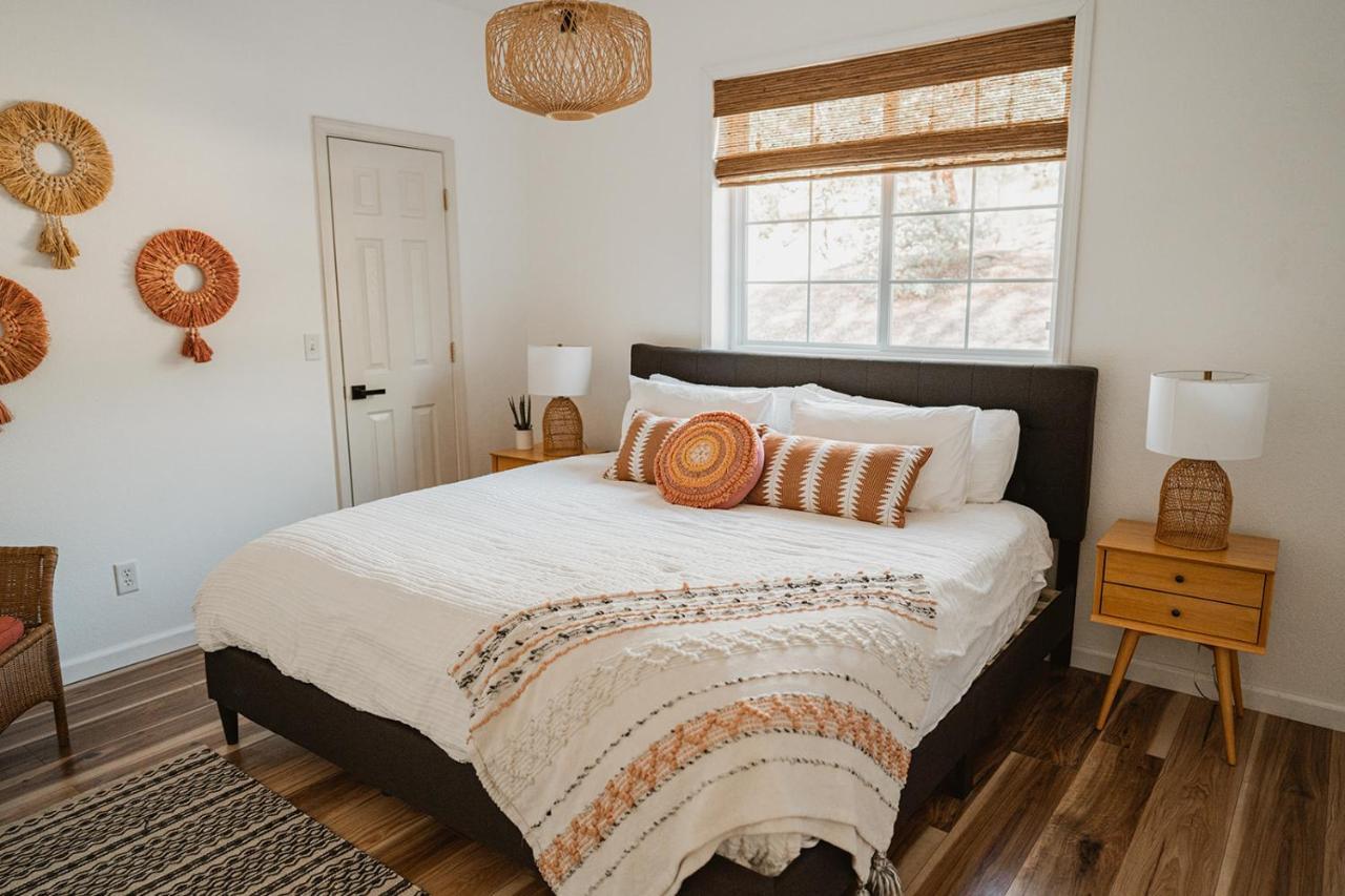 Glamour Mountain Getaway By Casa Oso With Views And Spa Oakhurst Eksteriør billede